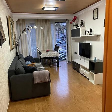 Cozy Flat Apartment Sant Adria de Besos Bagian luar foto