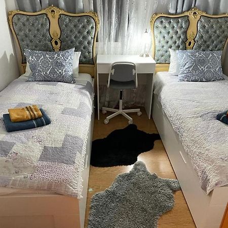 Cozy Flat Apartment Sant Adria de Besos Bagian luar foto
